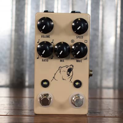 JHS Pedals Kodiak Tremolo with Tap Tempo Guitar Effect Pedal image 2