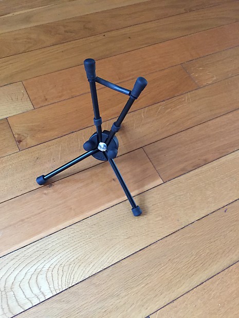 K M Curved Soprano Sax Stand Black