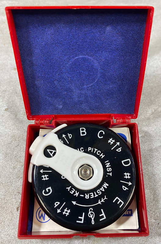 WM Kratt Co The Master Key Pitch Pipe F to F Reverb