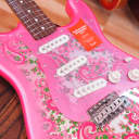 Fender MIJ Traditional '60s Stratocaster with Rosewood Fretboard Pink Paisley