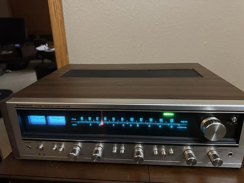 Pioneer SX-636ステレオレシーバー Pioneer SX-636 AM/FM Stereo