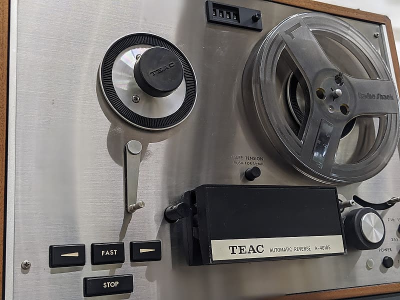 TEAC A-4010S テープデッキ TEAC A-4010Sの仕様 ティアック
