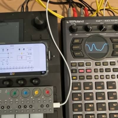 Roland SP-404MkII 2021 - Present - Gray image 3