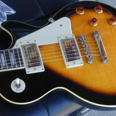 Epiphone Les Paul Standard Lite - Cherry Sunburst - 2nd Hand Epiphone Les Paul Standard Lite - Cherry Sunburst - 2nd Hand