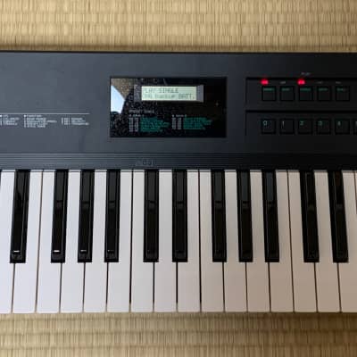 Yamaha EOS DS55 FM Synthesizer image 2
