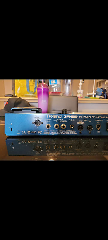 Roland GR-55 Guitar Synthesizer | Reverb Canada