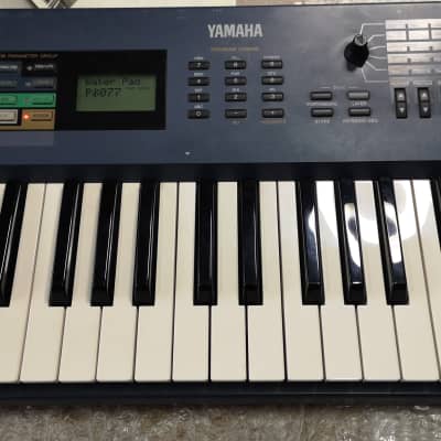Yamaha AN1x Virtual Analog Synthesizer 1997 - Blue