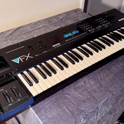 Ensoniq VFX Dynamic Component Synthesizer 1988 - Black