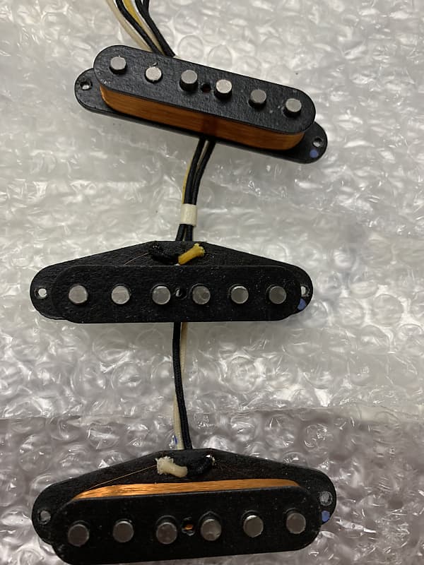 Fender Custom Shop Hand-Wound 60/63 Strat Pickups with RWRP