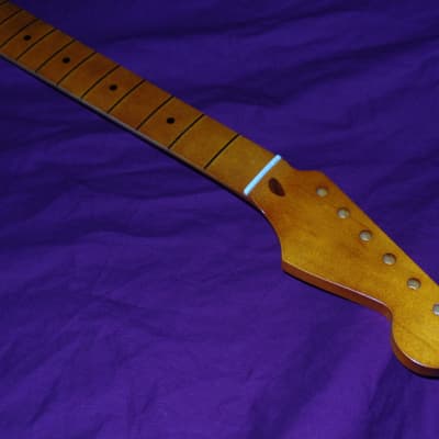 21 Jumbo Fret Relic 9.5 Radius C Stratocaster Vintage Allparts Fender Licensed Maple Neck image 2