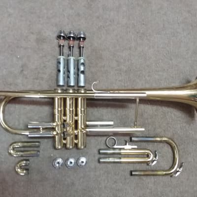 Conn Connquest Vintage 1957 Professional Trumpet In Excellent Condition image 10