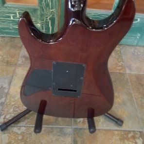 2004 Fender Showmaster Quilt Top Electric Guitar in Tobacco Burst w/Hard Case image 9