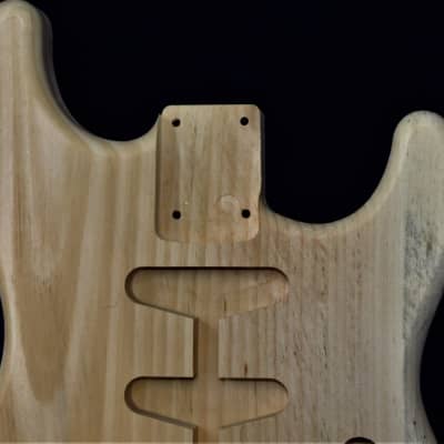 2 Piece AGED Pine Strat Style Stratocaster Hardtail body - 3lbs 4oz #3162 - image 3
