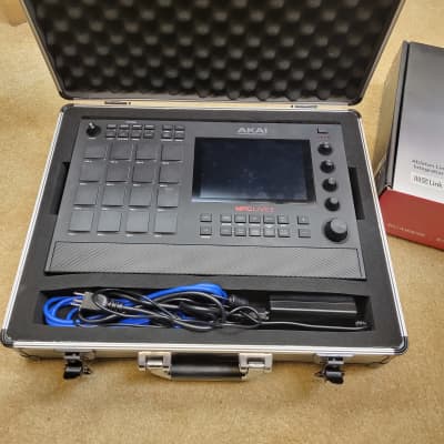 Akai MPC Live II Standalone Sampler / Sequencer with Hard Case - LOCAL ONLY image 4