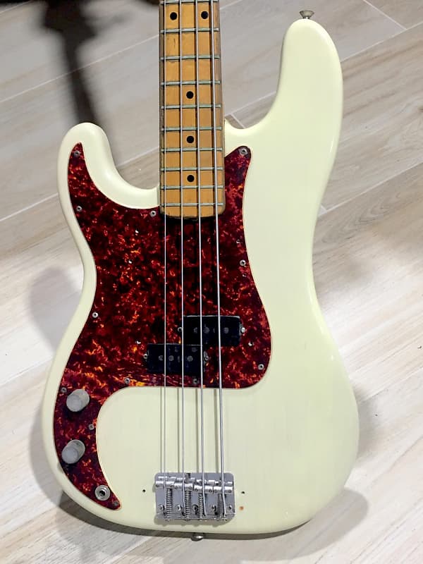 Fender Precision 