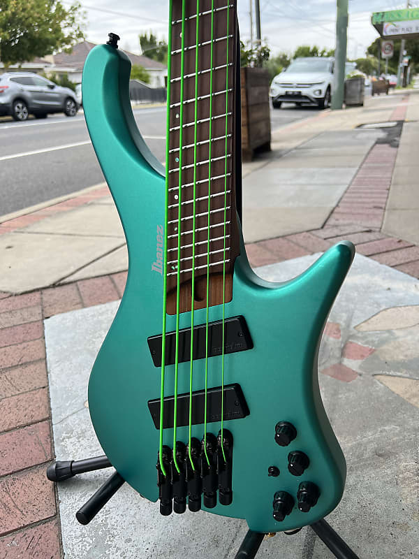 ibanez 5 string bass short scale
