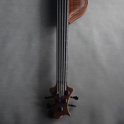Stradi Sky Fretless 5弦 エレキベース Stradi Sky Fretless 5弦 エレキベース ベース