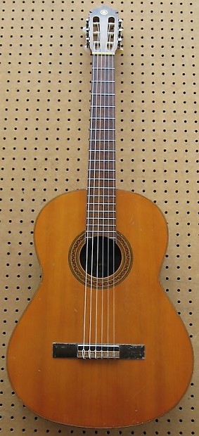 Yamaha G 85A 70s