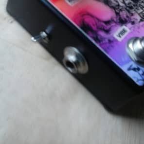 DVK Goldtop Uni-Vibe and Fuzz pedal in one, vibrato, chorus