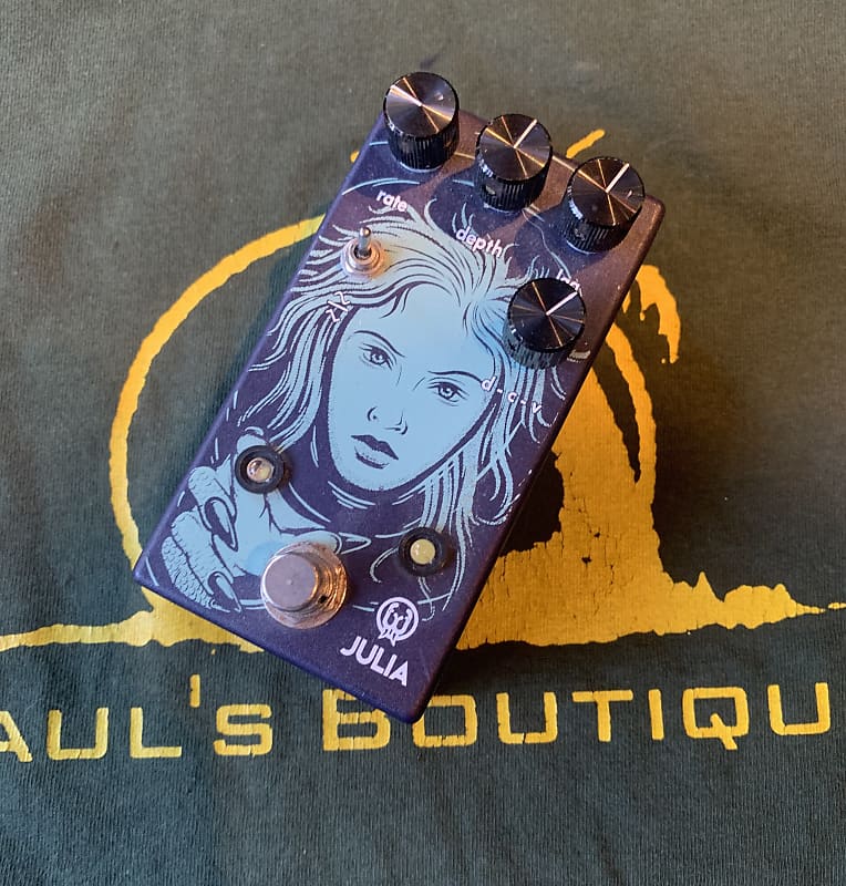 Walrus Audio Julia Chorus / Vibrato V2 | Reverb Canada