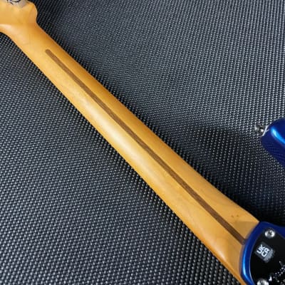 Fender American Ultra Stratocaster, Maple Fingerboard- Cobra Blue (US21021721) image 6