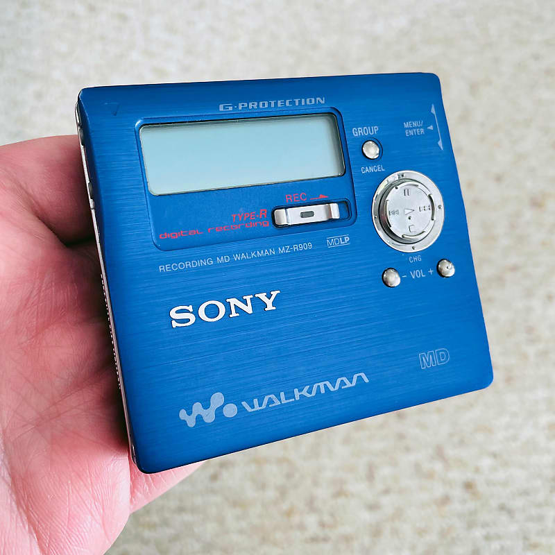 Sony MZ-R909 Walkman MiniDisc Player, Rare Beautiful Blue