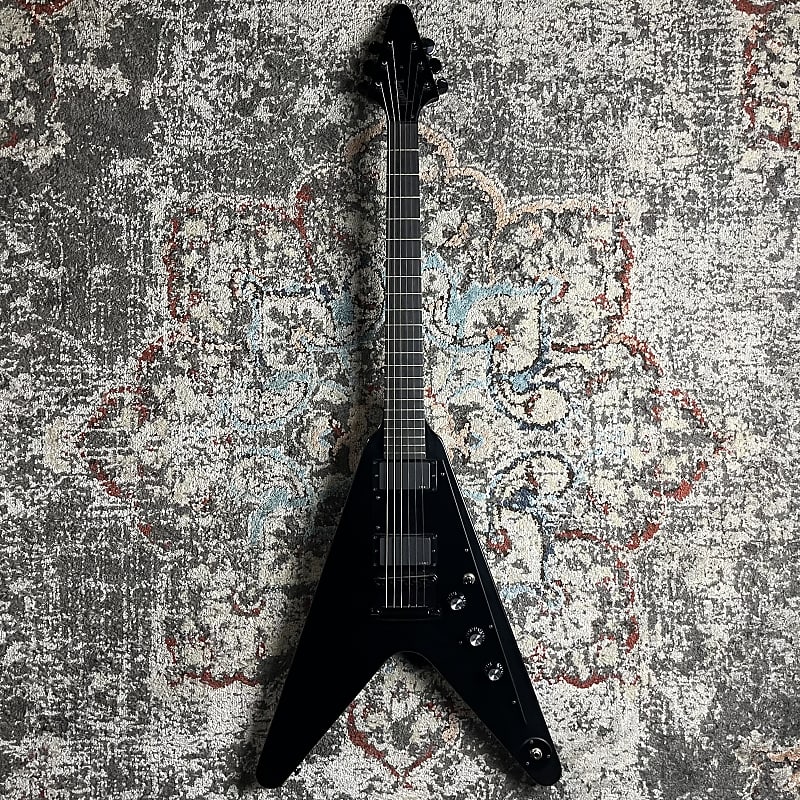 ギター Gibson LTD Flying V Gothic II EMG 2006 Gibson Flying V Gothic II Matte Black EMG's