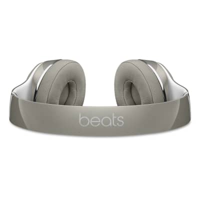 Beats by Dr. Dre Solo2 On-Ear Wired Headphones (Luxe Edition) in Silver image 5