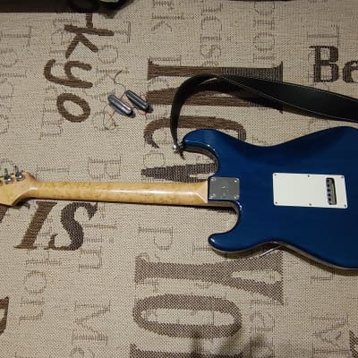 G&L Legacy Special - See-through blue image 2