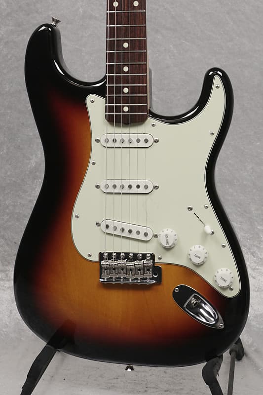 ギター Fender MIJ Traditional 60s Stratocaster s-l400.jpg