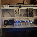Intellijel 7U 104HP - intellijel Midi 1u interface included and power supply