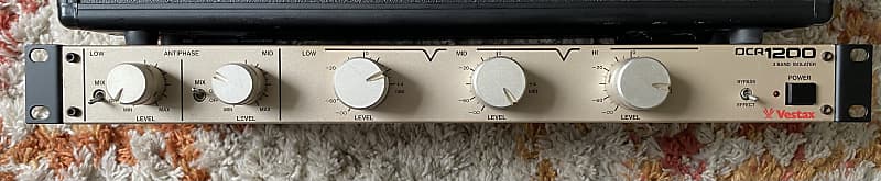 Vestax DCR1200 - 3 Band Isolator - silver | Reverb Vestax DCR1200 - 3 Band Isolator - silver | Reverb