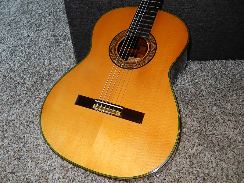 MADE IN 1983 - SHUNSUKE YOKOO No30 - TERRIFIC KOHNO CLASS CLASS CLASSICAL  CONCERT GUITAR - BRAZILIAN ROSEWOOD