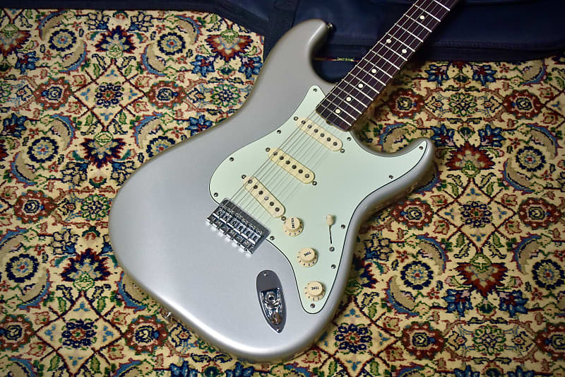 Fender Robert Cray Artist Series Signature Stratocaster 2021 - Inca Silver image 1