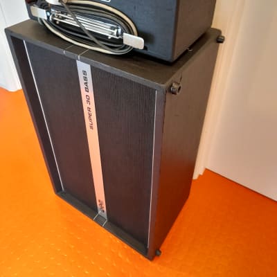 WEM ER30 and Super Bass speaker cabinet image 10