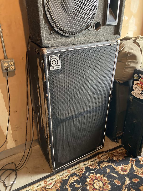 Ampeg SVT-810E Classic Series 800-Watt 8x10