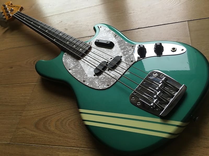 Fender Mustang Bass Competition CIJ P-Serial 1999-2002 Ocean