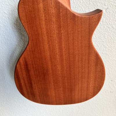 Kala Revelator Nautilus Lefty Tenor ukulele Koa/Mahogany Left Handed 2024 - UV Satin image 7