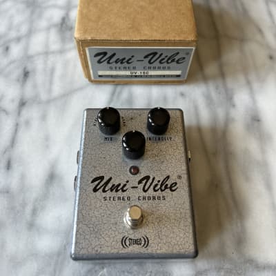 Dunlop Uni-Vibe UV1SC - Pedal on ModularGrid