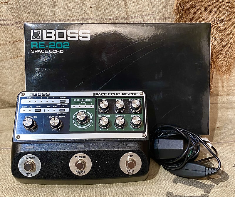 Boss RE-202 Space Echo