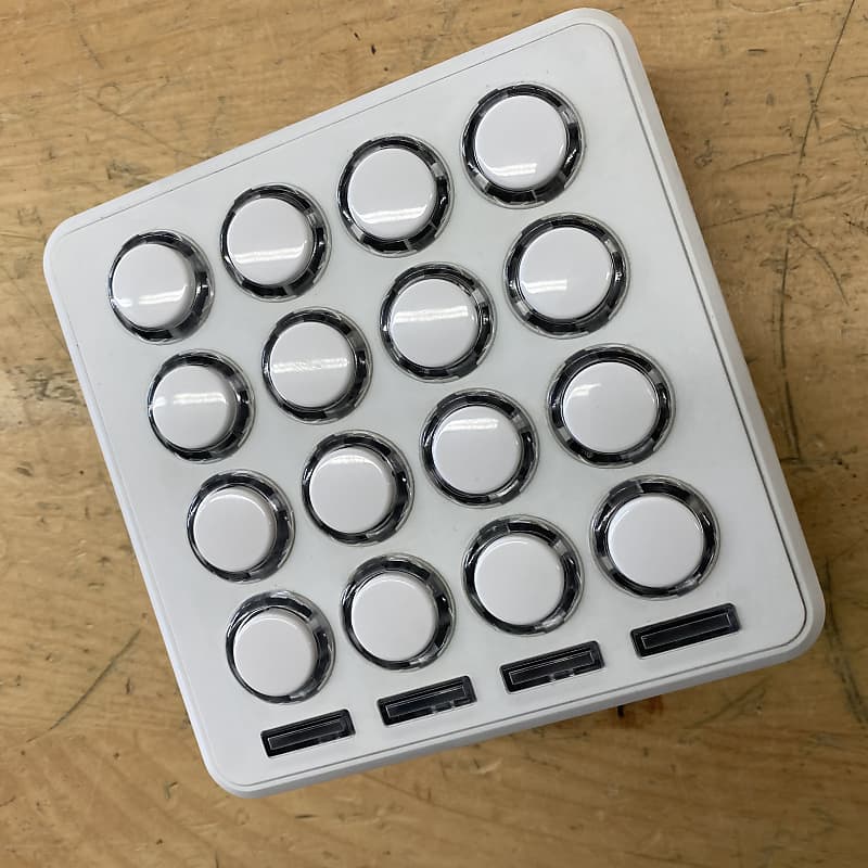 k*y様 MIDI FIGHTER 3D MF-0005 Midi Fighter 3D - DJ TechTools
