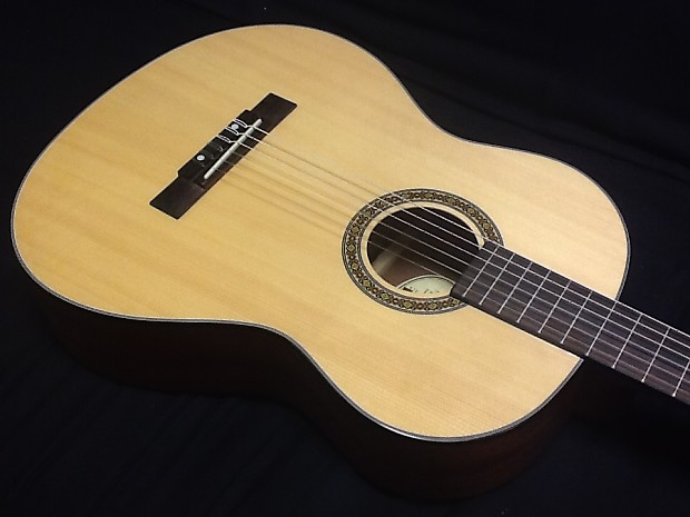 Fender fc 100 classical guitar outlet