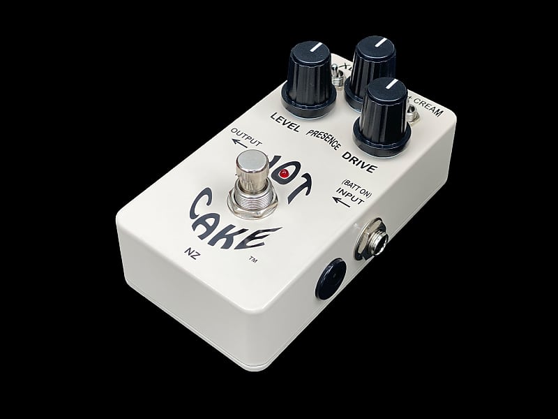 Crowther Audio Hot Cake Overdrive with XLF & Cream | Reverb UK