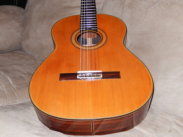 Made by Ryoji Matsuoka Workshop - Model M40 - Wonderful Classical Guitar in  Excellent Condition