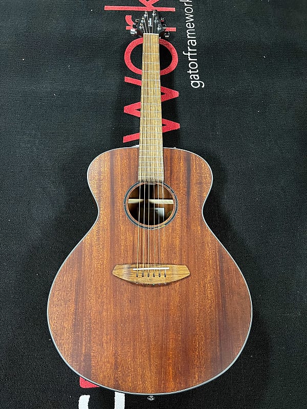 Discovery S Concert Mahogany