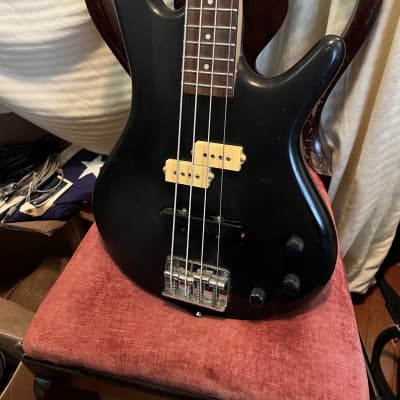 Ibanez  grr 190 bass guitar with dimarzio pickups black image 2