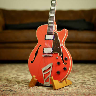 美品 D'Angelico Premier DC Fiesta Red D'Angelico Premier DC - Fiesta Red with Stopbar Tailpiece