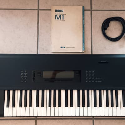 Korg M1 61-Key Synth Music Workstation 1990s - Black