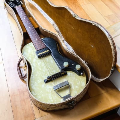 SUPRO DELAY 美品 Supro Delay for sale at Harrys Guitar Shop, Raleigh NC