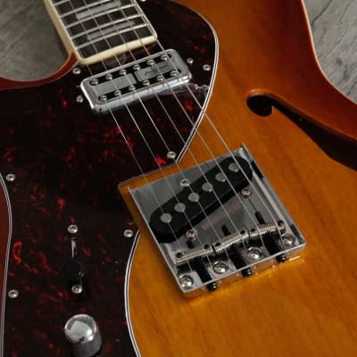 Revelation TSS 'Left Handed' Short Scale Electric Guitar, Honey Burst image 5